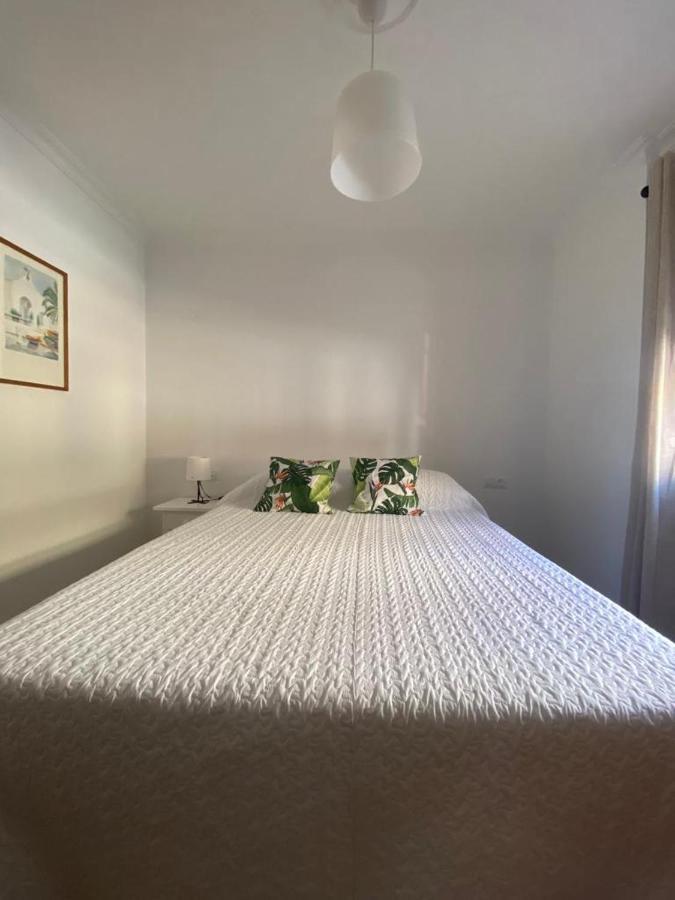 Apartamento Familiar En Barrio Reina Victoria Huelva Extérieur photo