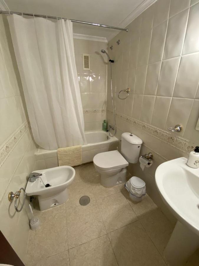 Apartamento Familiar En Barrio Reina Victoria Huelva Extérieur photo